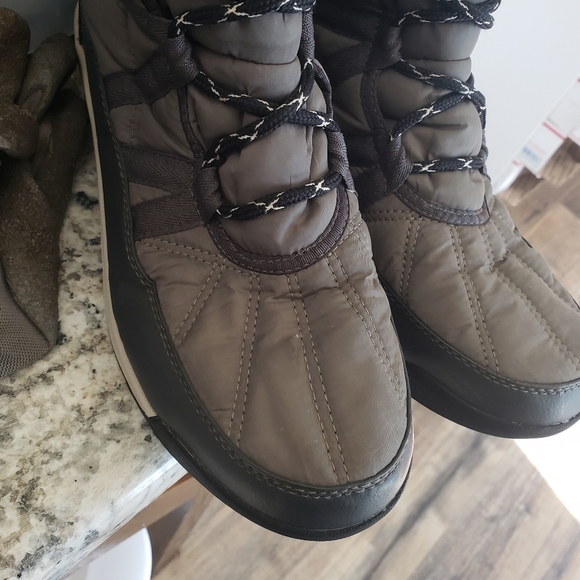 Sorel Whitney II Tall Lace Waterproof Like New Gray Boots Women's Size 10 - Picture 15 of 15